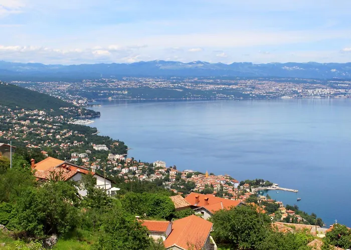 Διαμέρισμα With Parking Spaces Lovran, Opatija - 24351 *