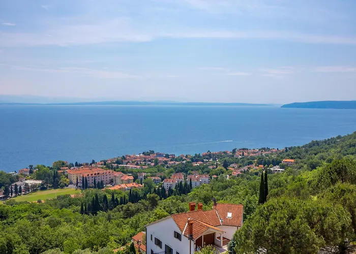 Διαμέρισμα With Parking Spaces Lovran, Opatija - 24351