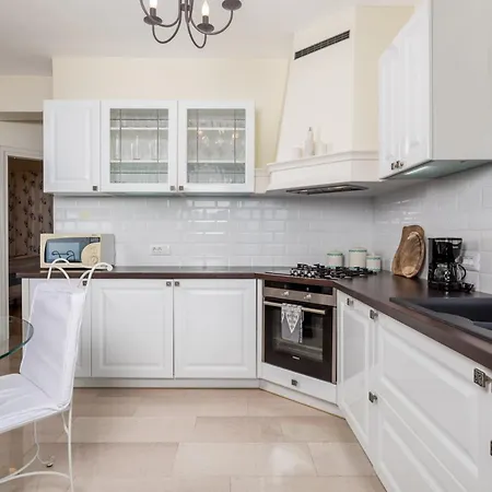 Appartement With Parking Spaces Lovran, Opatija - 24351 Lovran